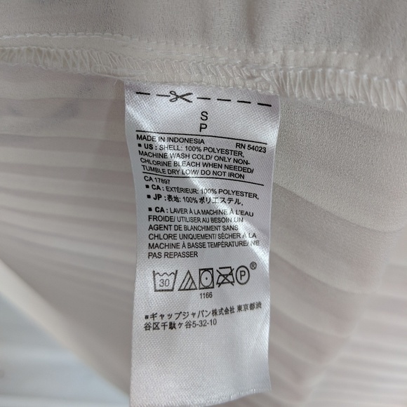 Banana Republic Pleated Sleeveless Top - Picture 5 of 5